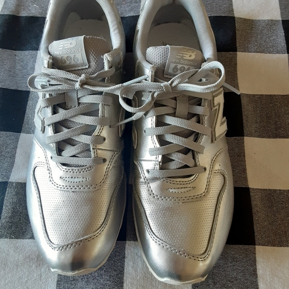 *Womens New Balance Tennis/Running Shoes Sz 8.5 - Picture 3 of 5